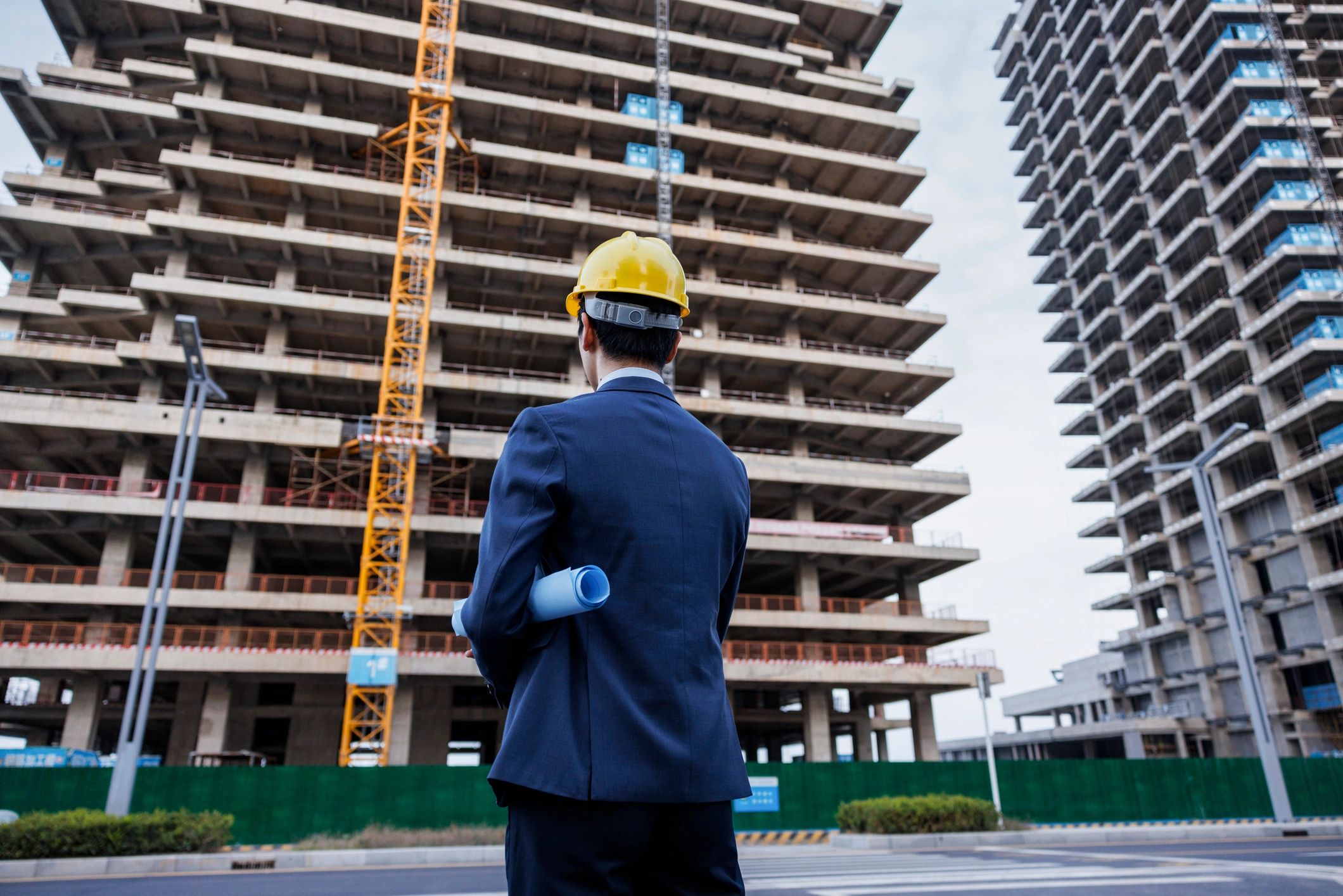 Construction site security oversight