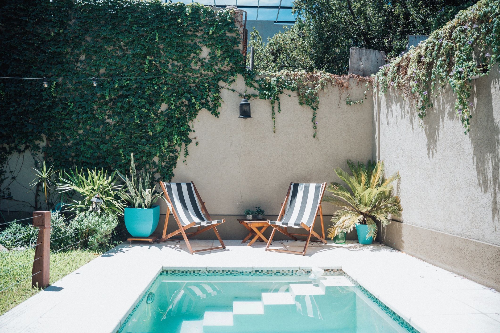Vacation property pool and patio area
